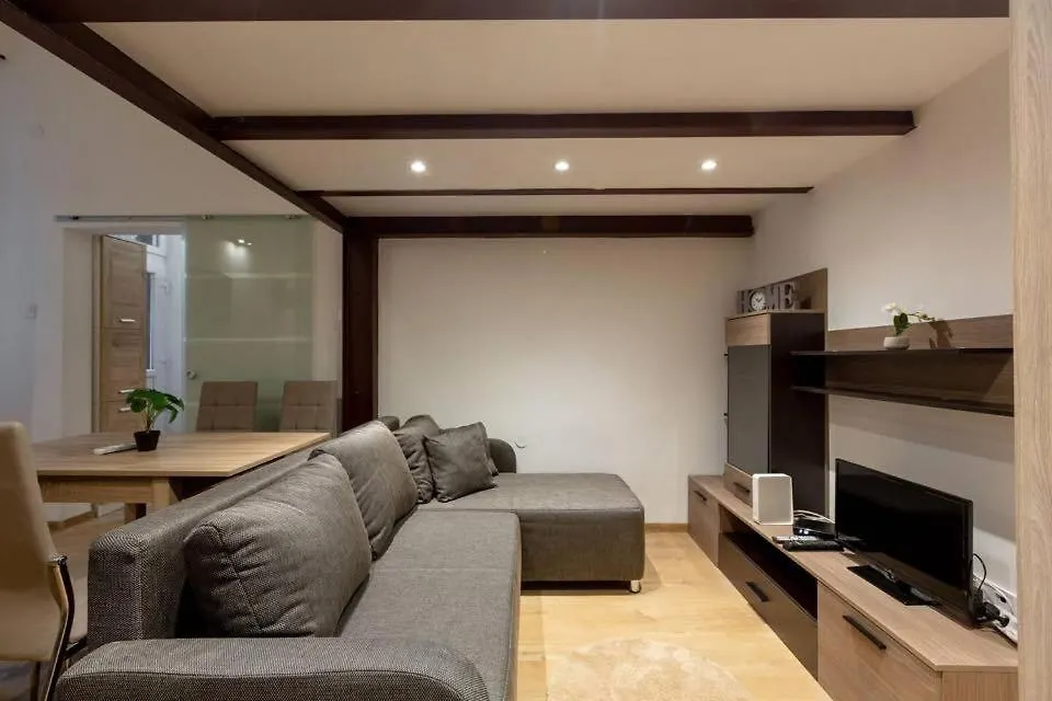 Apartment Stylish Loft Flat In The Heart Of Budapest